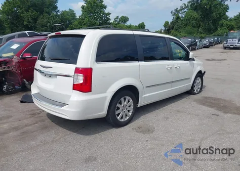 2013 Chrysler Town & Country Touring z USA, uszkodzony, nr VIN 2C4RC1BG7DR619950